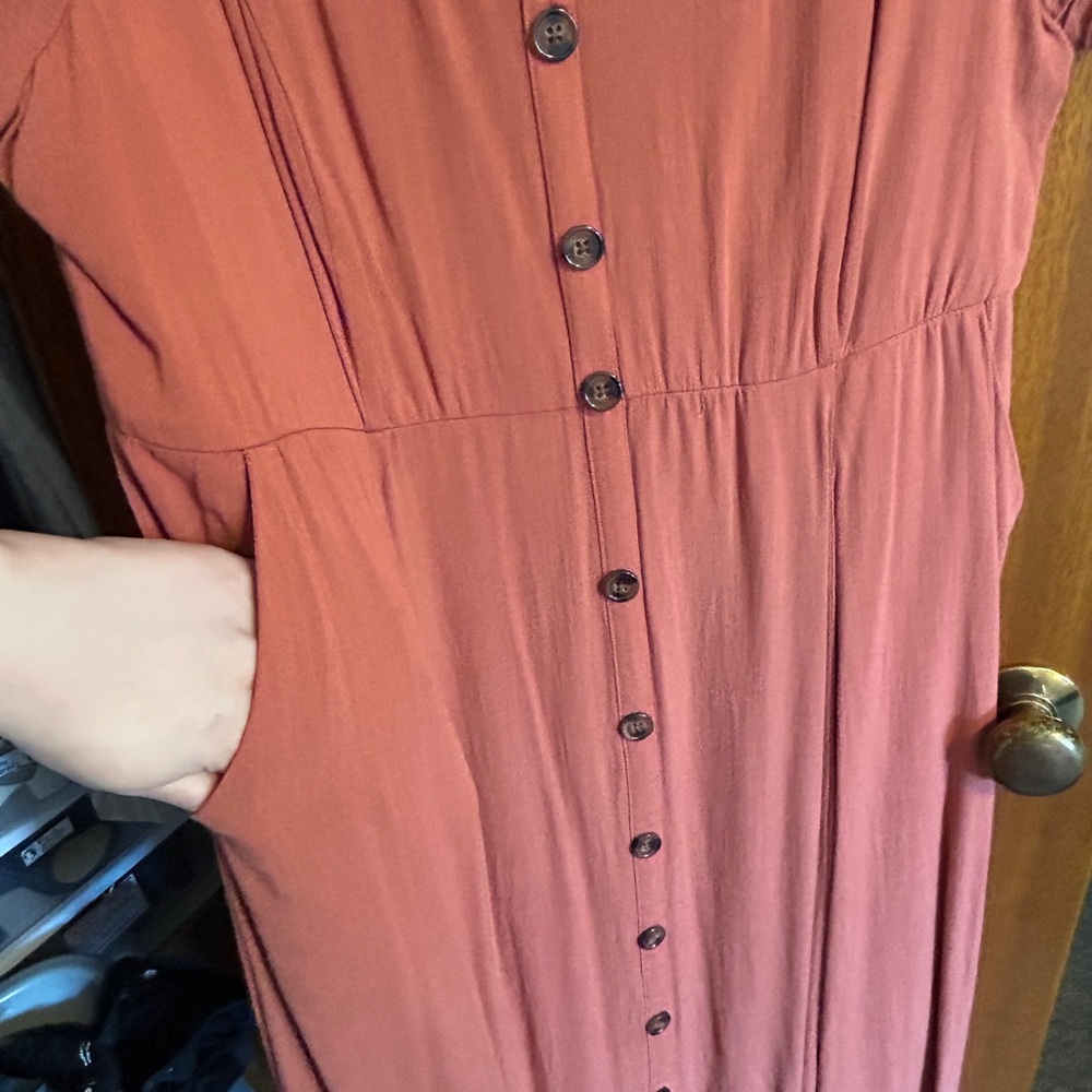 Traditional Long Pink Terracotta Short Sleeved Dress w Pockets & Buttons. Plus - Picture 4 of 6
